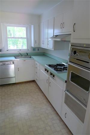 17 Ridley Road Dedham, MA 02026 - Photo 5 of 18 Gallery Image 5