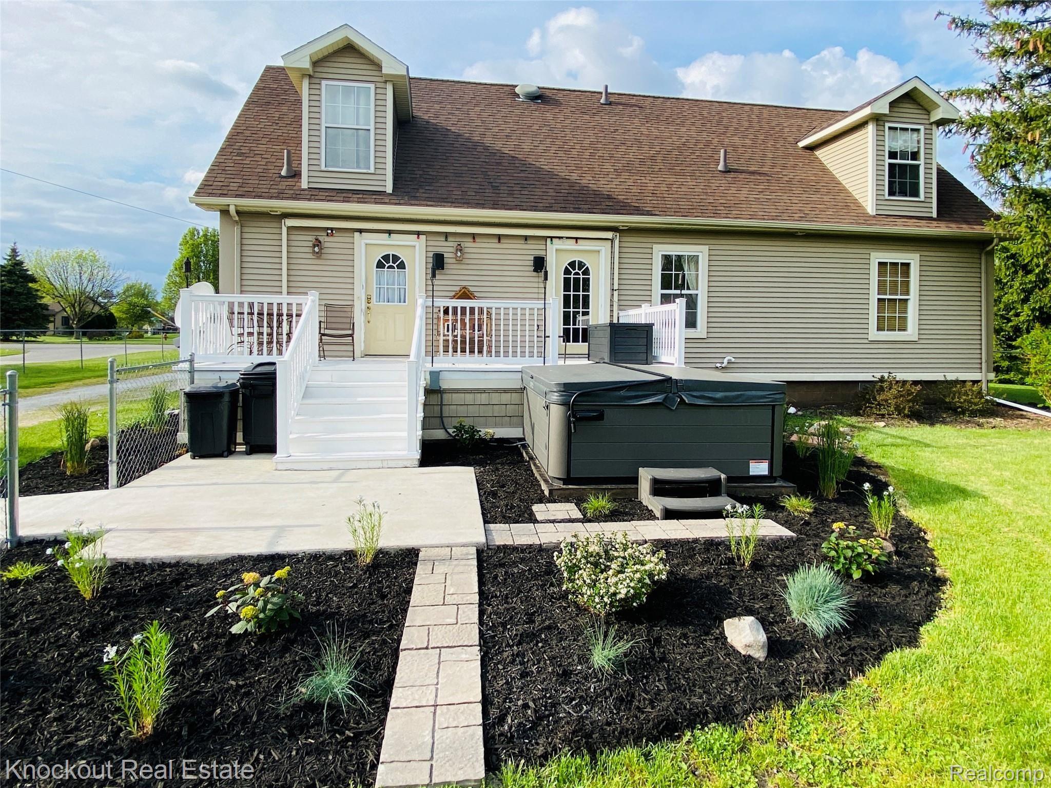1865 West Freeland Road Saginaw, MI 48604 - Photo 47 of 55 Photo May 23, 5 16 29 PM.jpg