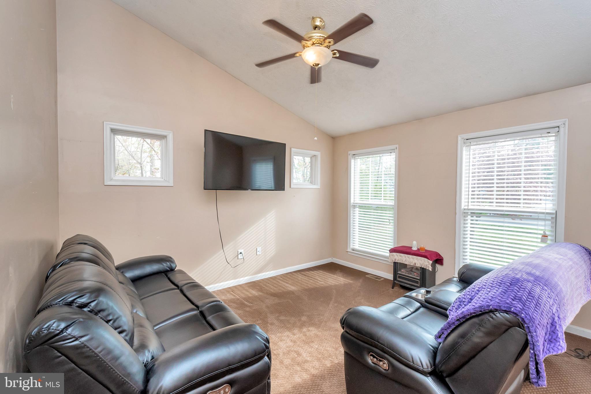 527 Rolando Drive Colonial Beach, VA 22443 - Photo 8 of 32 Gallery Image 8
