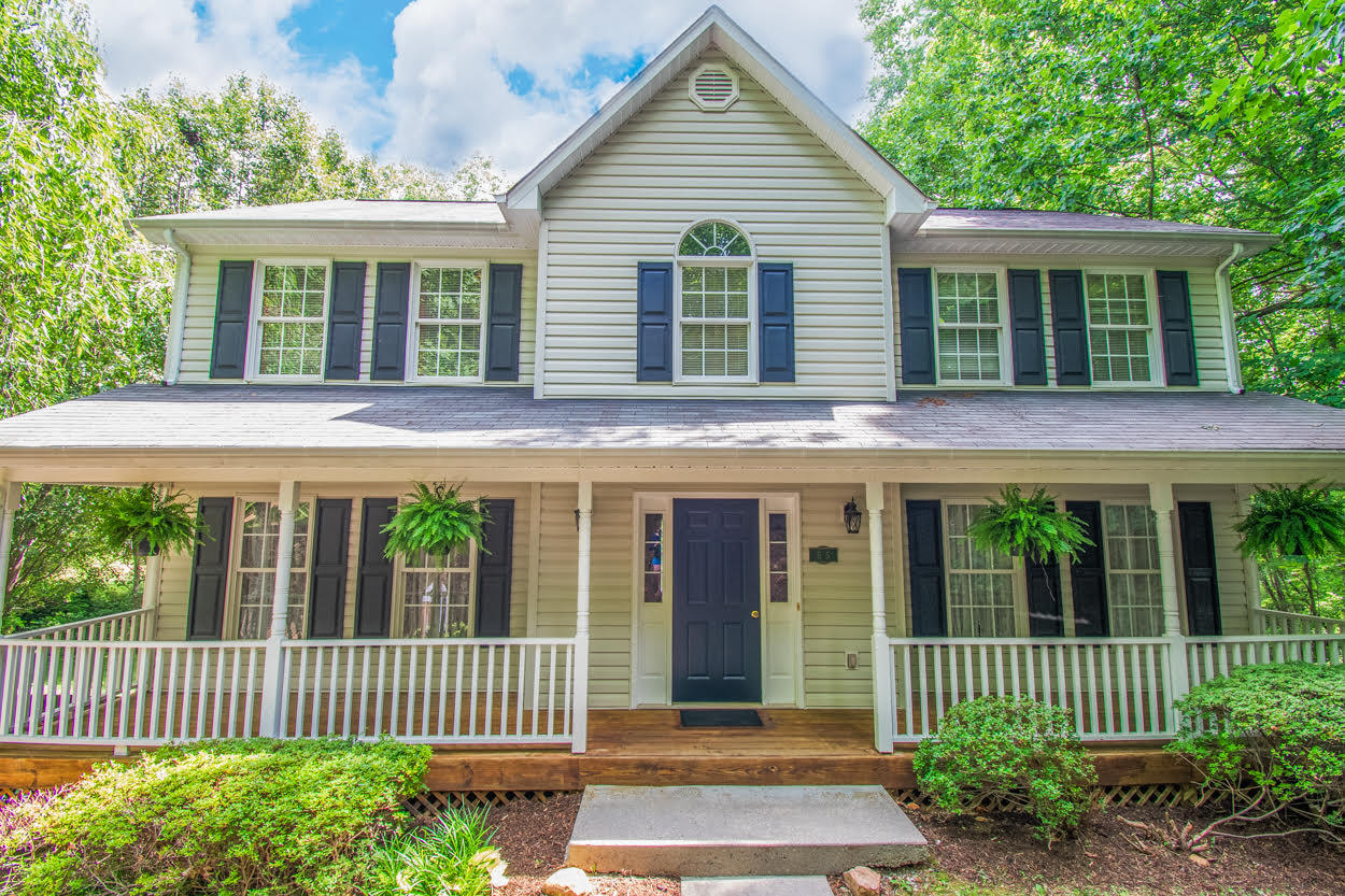 55 Ridgeview Road Blue Ridge, VA 24064 - Photo 1 of 33 A