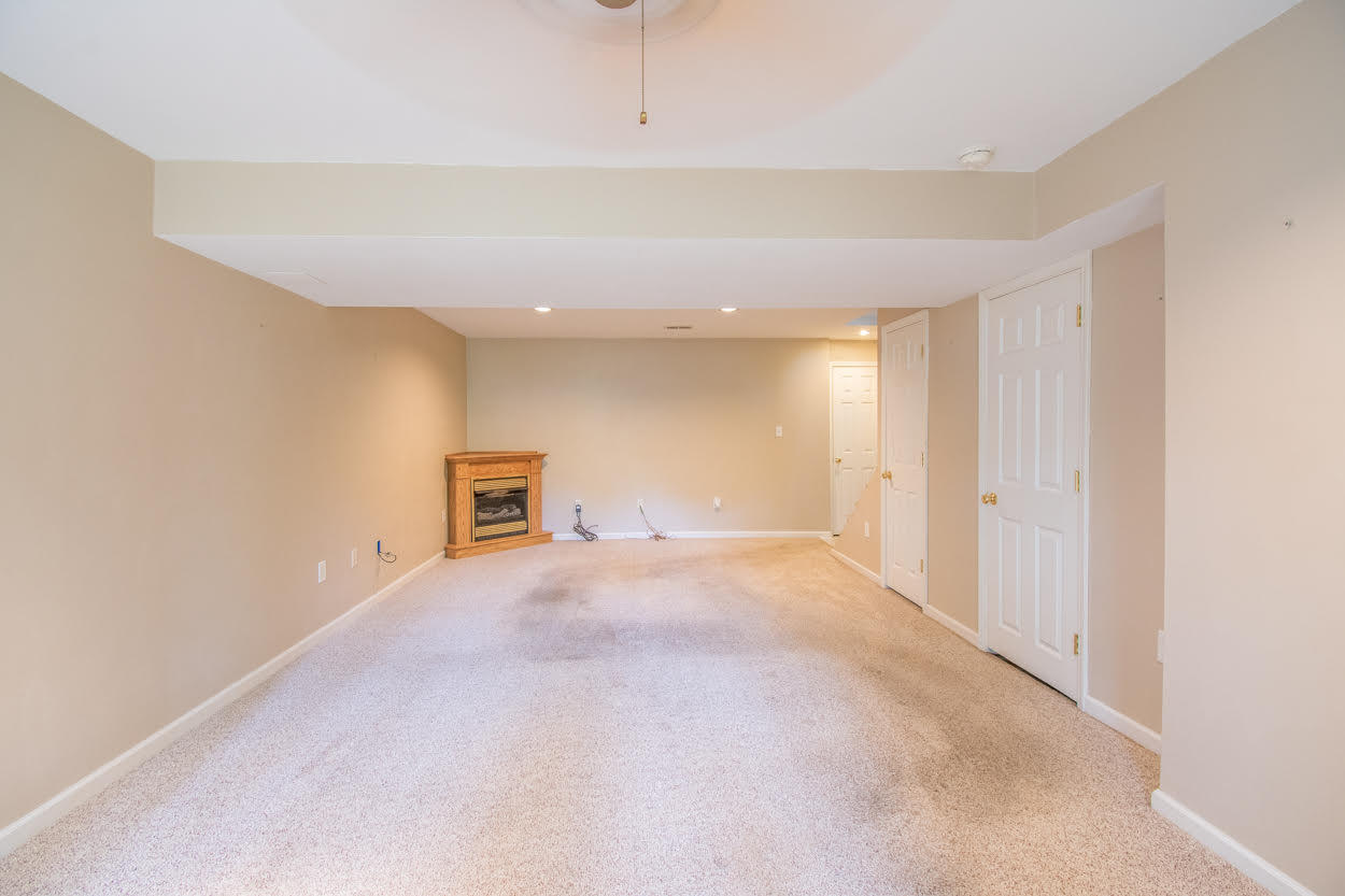 55 Ridgeview Road Blue Ridge, VA 24064 - Photo 23 of 33 U