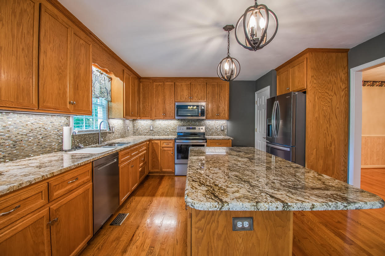 55 Ridgeview Road Blue Ridge, VA 24064 - Photo 7 of 33 G