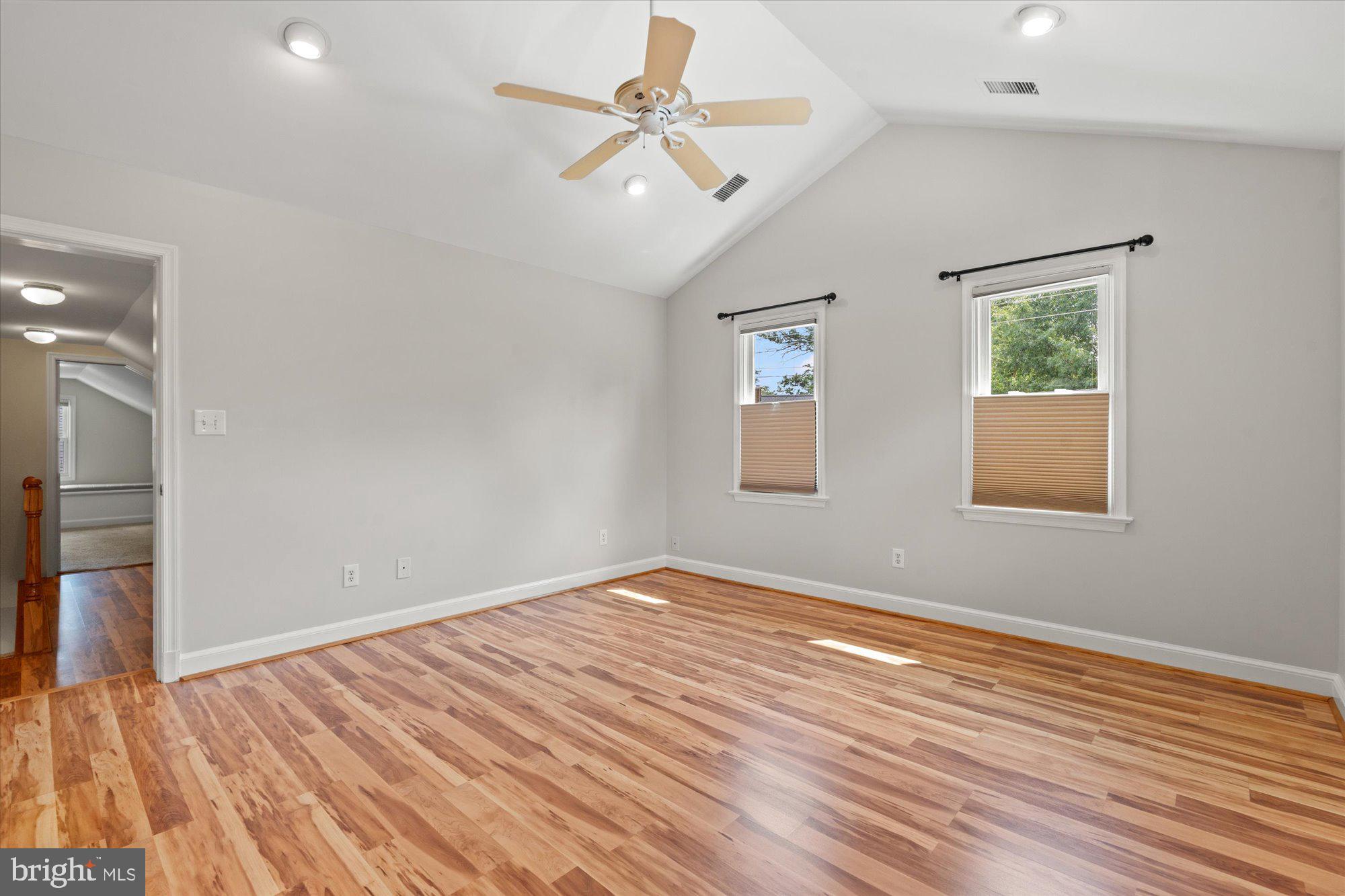 16 East Braddock Road Alexandria, VA 22301 - Photo 34 of 46 Primary Bedroom