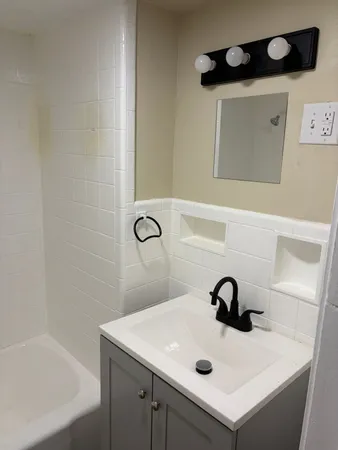 $1,995 | 6139 Belcrest Street, Houston, TX 77033