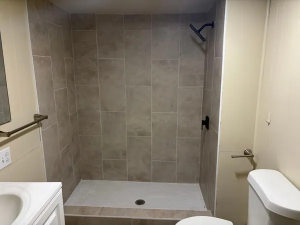 $1,995 | 6139 Belcrest Street, Houston, TX 77033