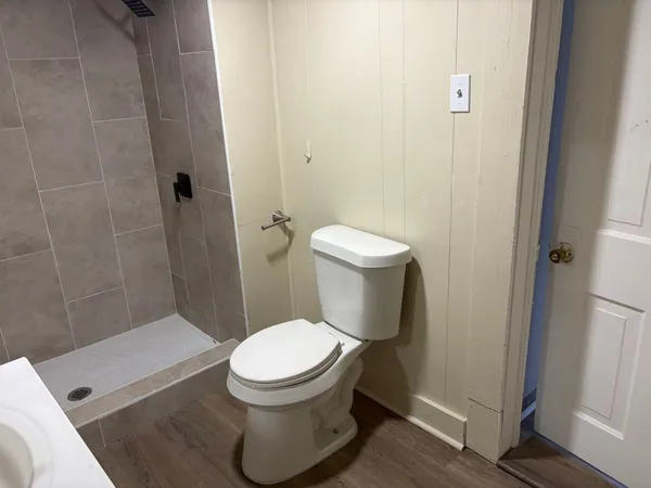 $1,995 | 6139 Belcrest Street, Houston, TX 77033