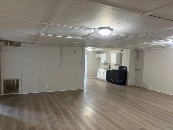 $1,995 | 6139 Belcrest Street, Houston, TX 77033