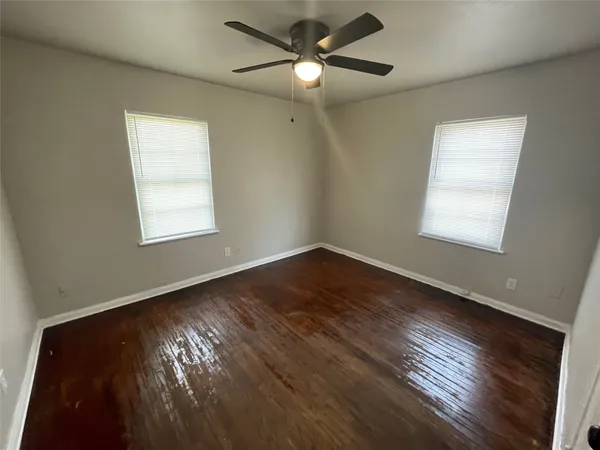 $1,995 | 6139 Belcrest Street, Houston, TX 77033