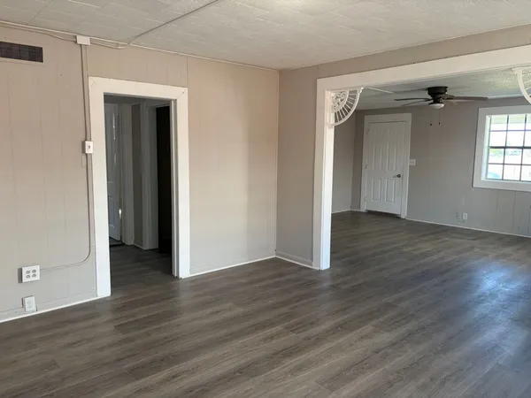 $1,995 | 6139 Belcrest Street, Houston, TX 77033