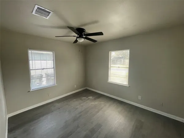 $1,995 | 6139 Belcrest Street, Houston, TX 77033