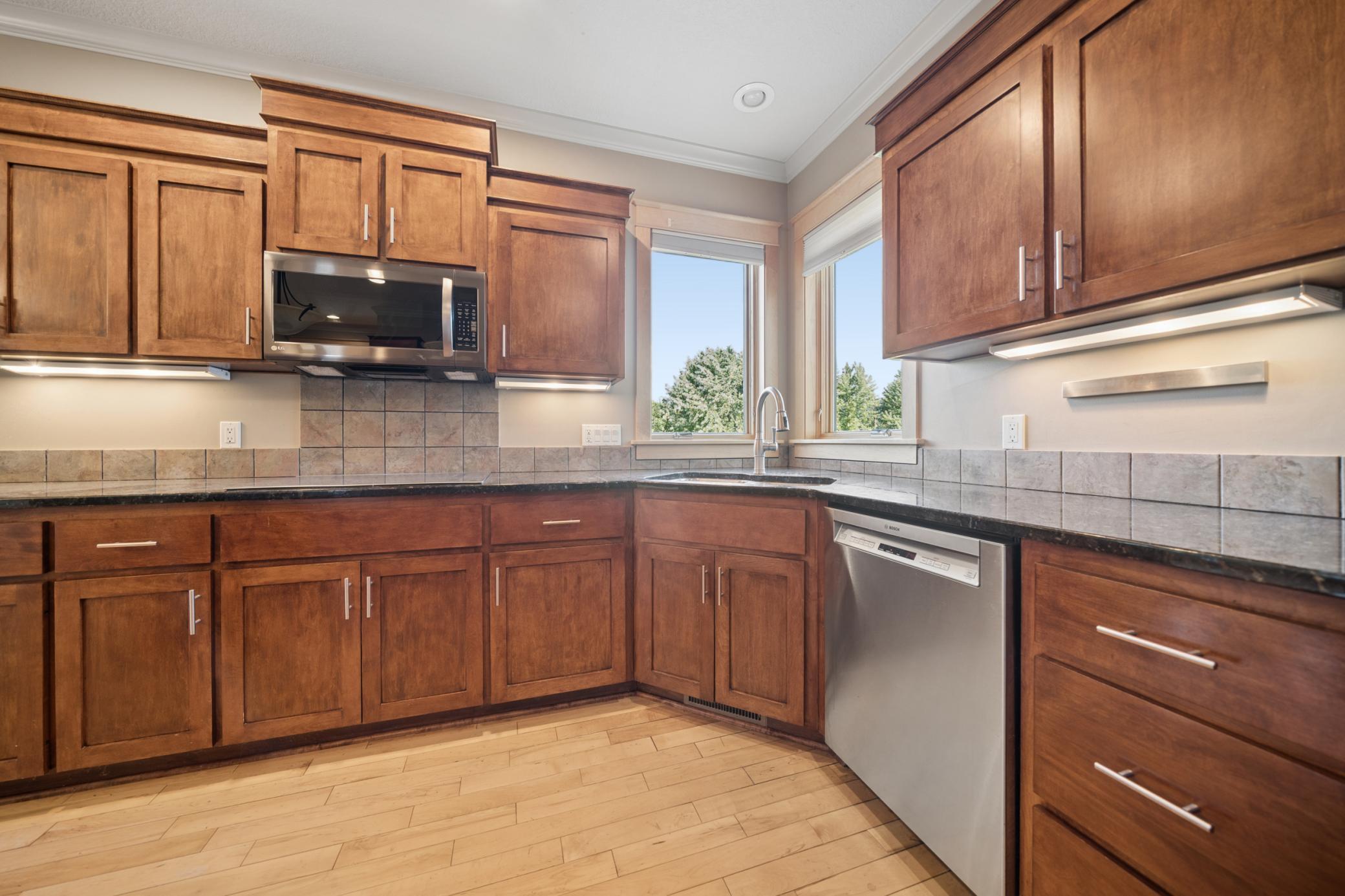 5352 Scenic Oak Drive Southwest Rochester, MN 55902 - Photo 19 of 63