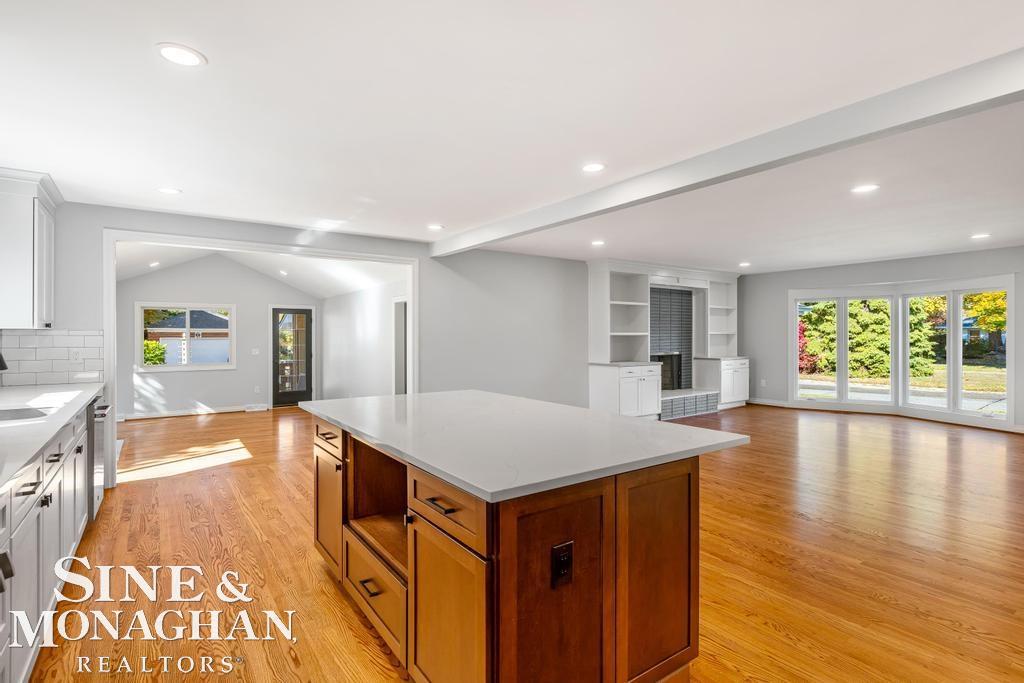 781 Fairford Road Grosse Pointe Woods, MI 48236 - Photo 14 of 57