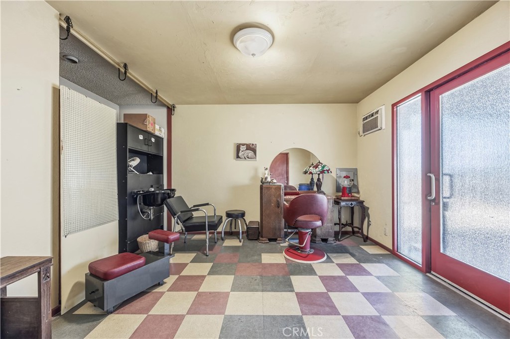 11273 Hesperia Road Hesperia, CA 92345 - Photo 21 of 42 Original