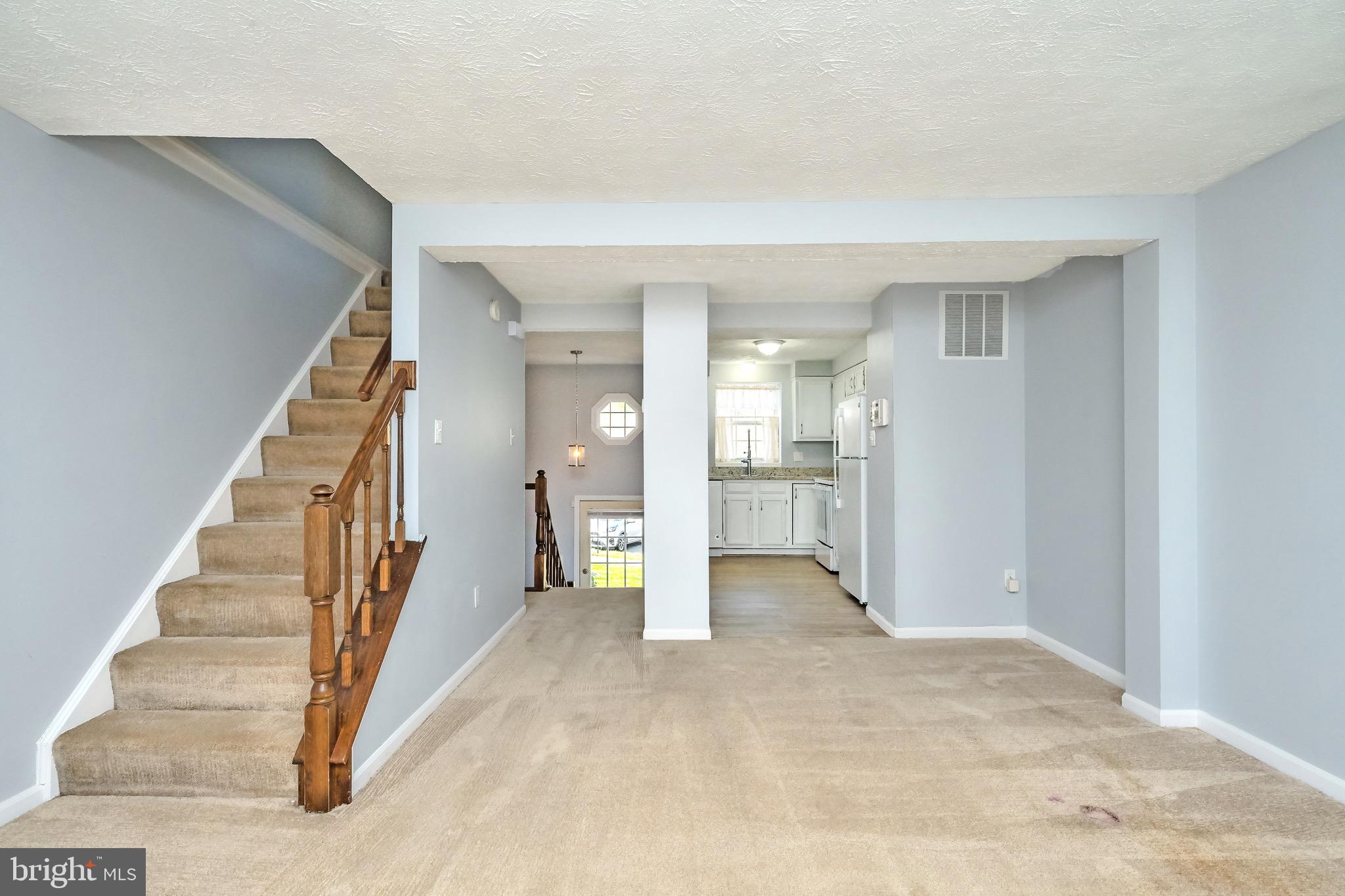 1613 Fieldthorn Drive Reston, VA 20194 - Photo 11 of 30