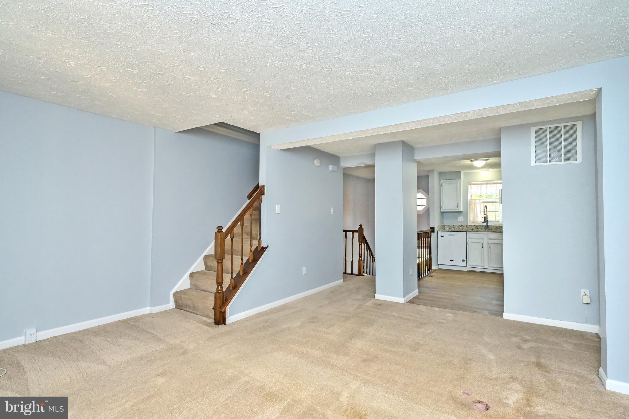 1613 Fieldthorn Drive Reston, VA 20194 - Photo 12 of 30