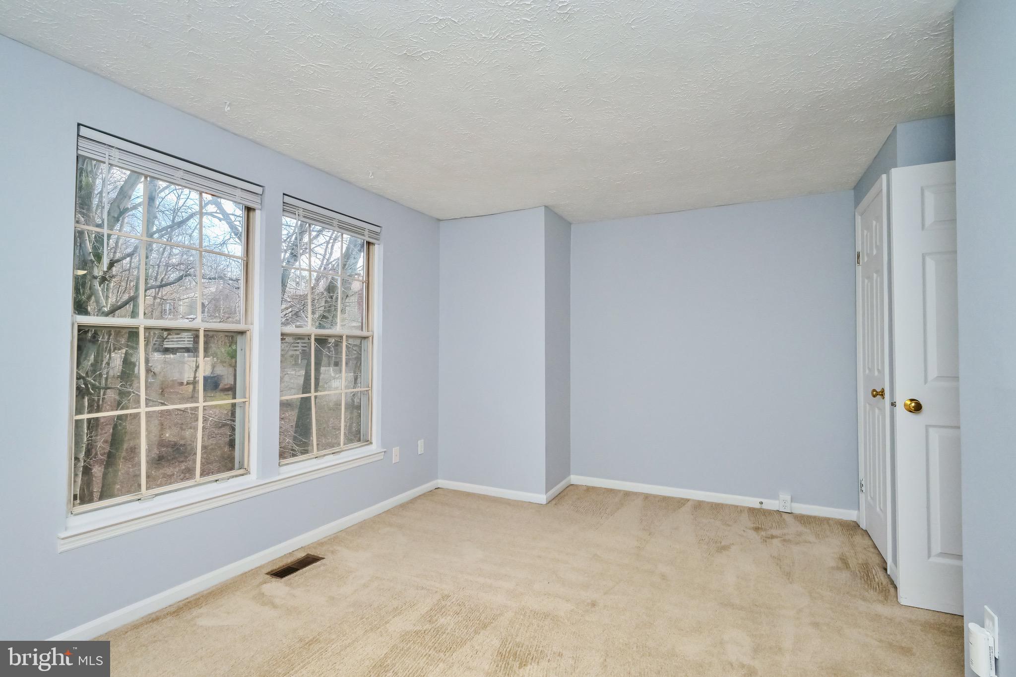 1613 Fieldthorn Drive Reston, VA 20194 - Photo 17 of 30