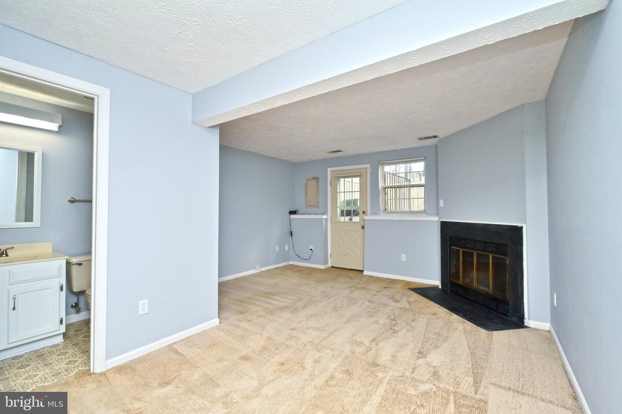 1613 Fieldthorn Drive Reston, VA 20194 - Photo 23 of 30