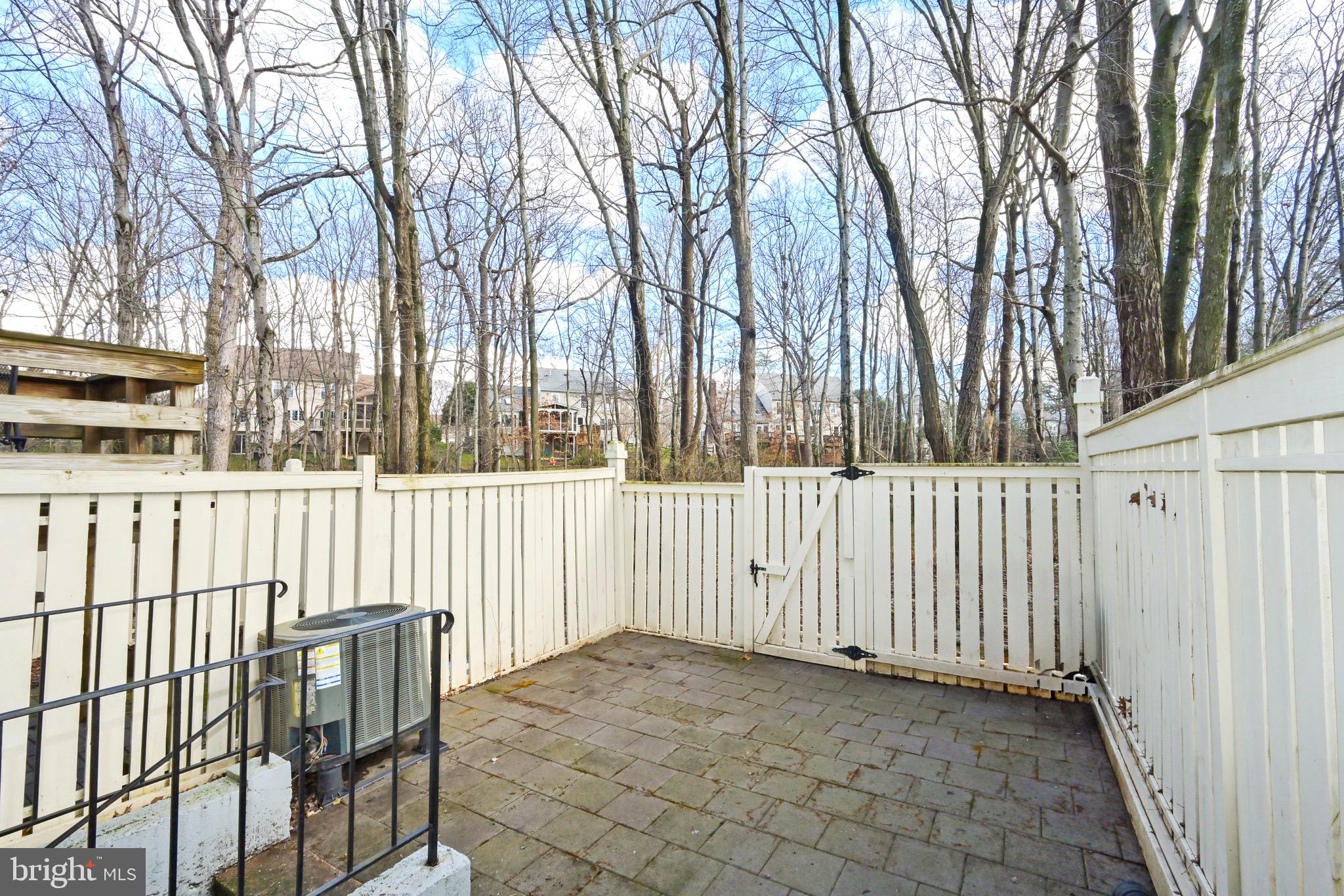 1613 Fieldthorn Drive Reston, VA 20194 - Photo 29 of 30
