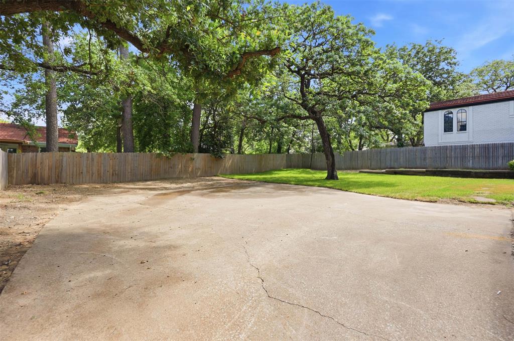 240 Timberlake Drive Azle, TX 76020 - Photo 32 of 40