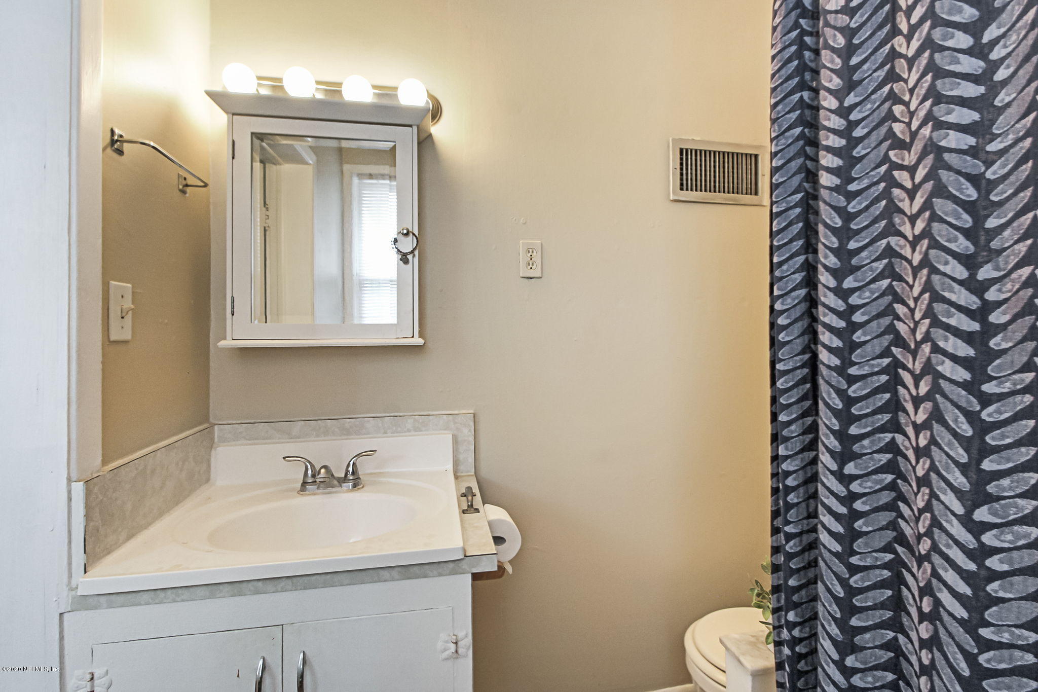2780 Riverside Avenue Jacksonville, FL 32205 - Photo 76 of 87 Garage Apt - Bath