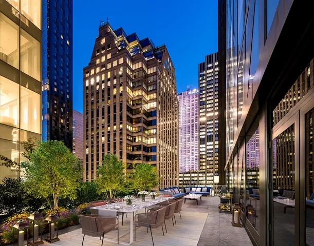 $14,880,000 | 53 West 53rd Street, Unit 17B | Midtown Central