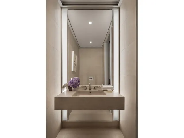 $14,880,000 | 53 West 53rd Street, Unit 17B | Midtown Central