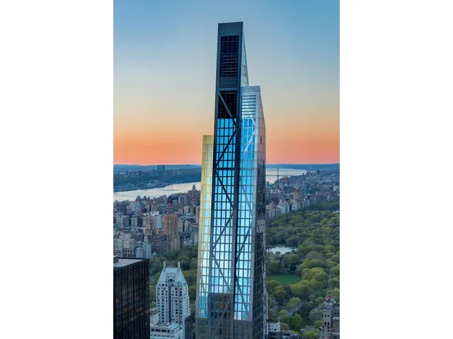$14,880,000 | 53 West 53rd Street, Unit 17B | Midtown Central