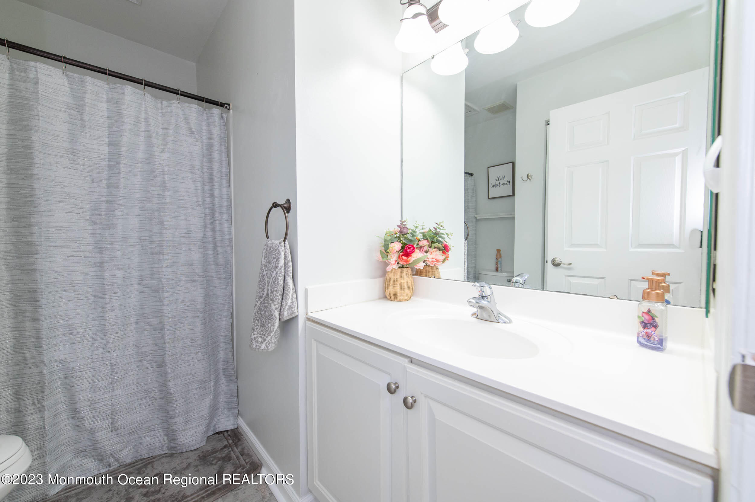 53 Abby Road Farmingdale, NJ 07727 - Photo 18 of 27 jt-56