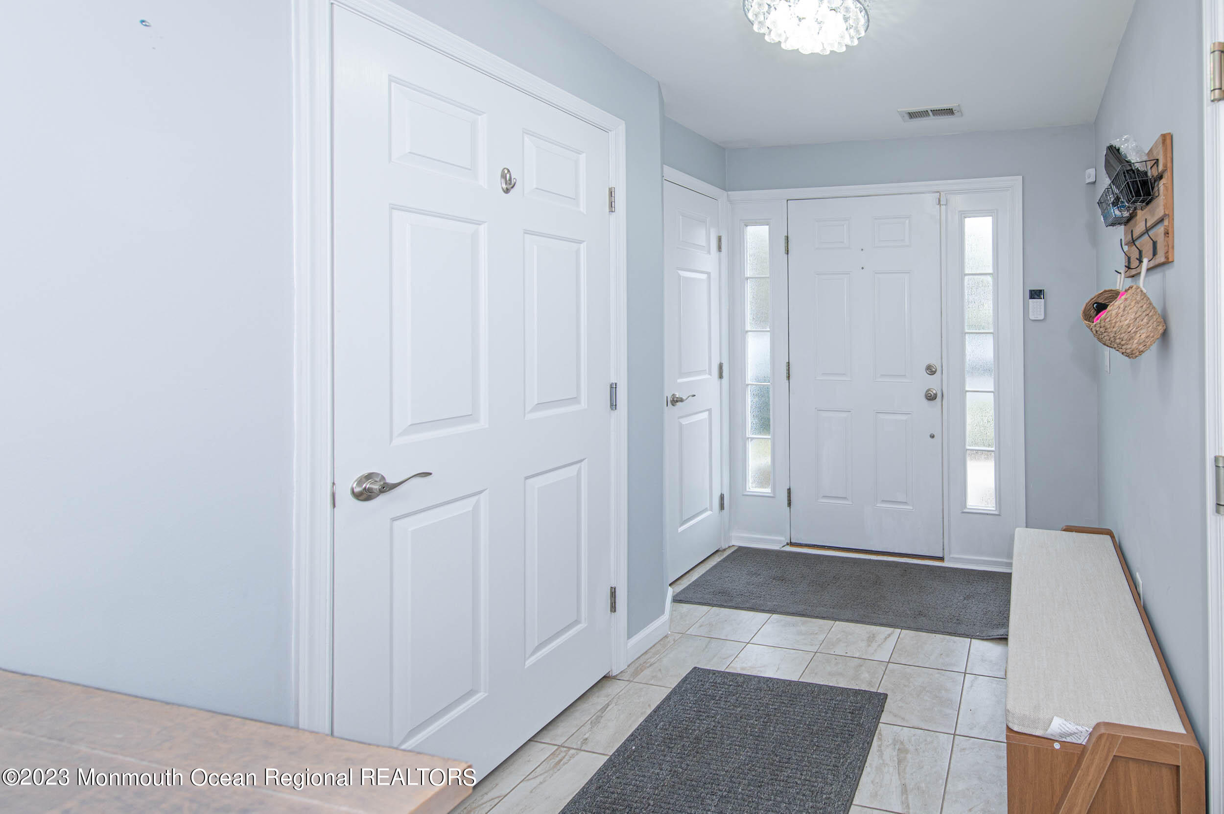 53 Abby Road Farmingdale, NJ 07727 - Photo 4 of 27 jt-42