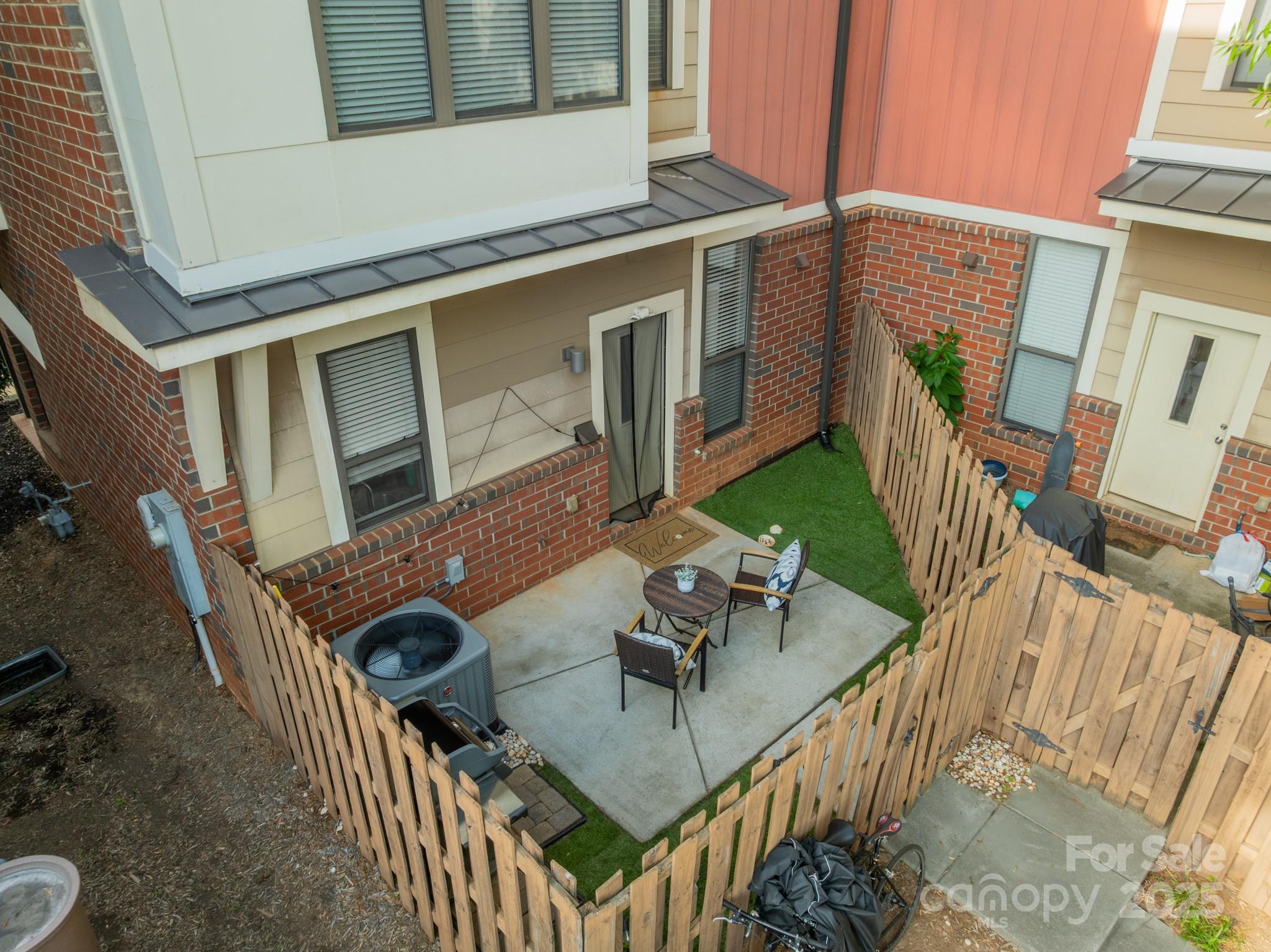 2988 Textile Way Charlotte, NC 28205 - Photo 31 of 36 a view of an outdoor space with seating area