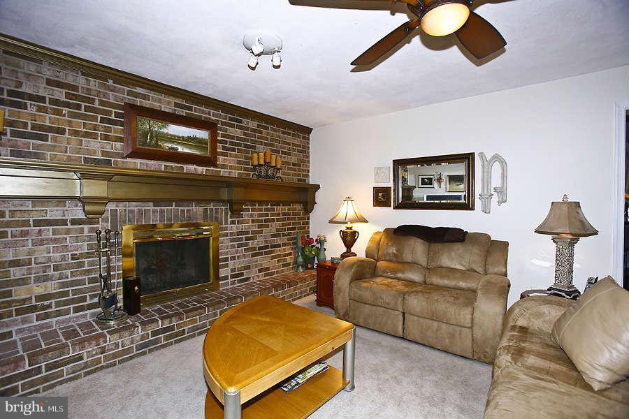 1 Tindlay Court Silver Spring, MD 20905 - Photo 11 of 30 Family Room