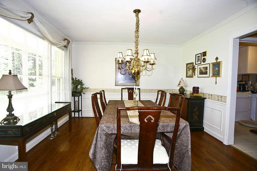 1 Tindlay Court Silver Spring, MD 20905 - Photo 9 of 30 Dining Room