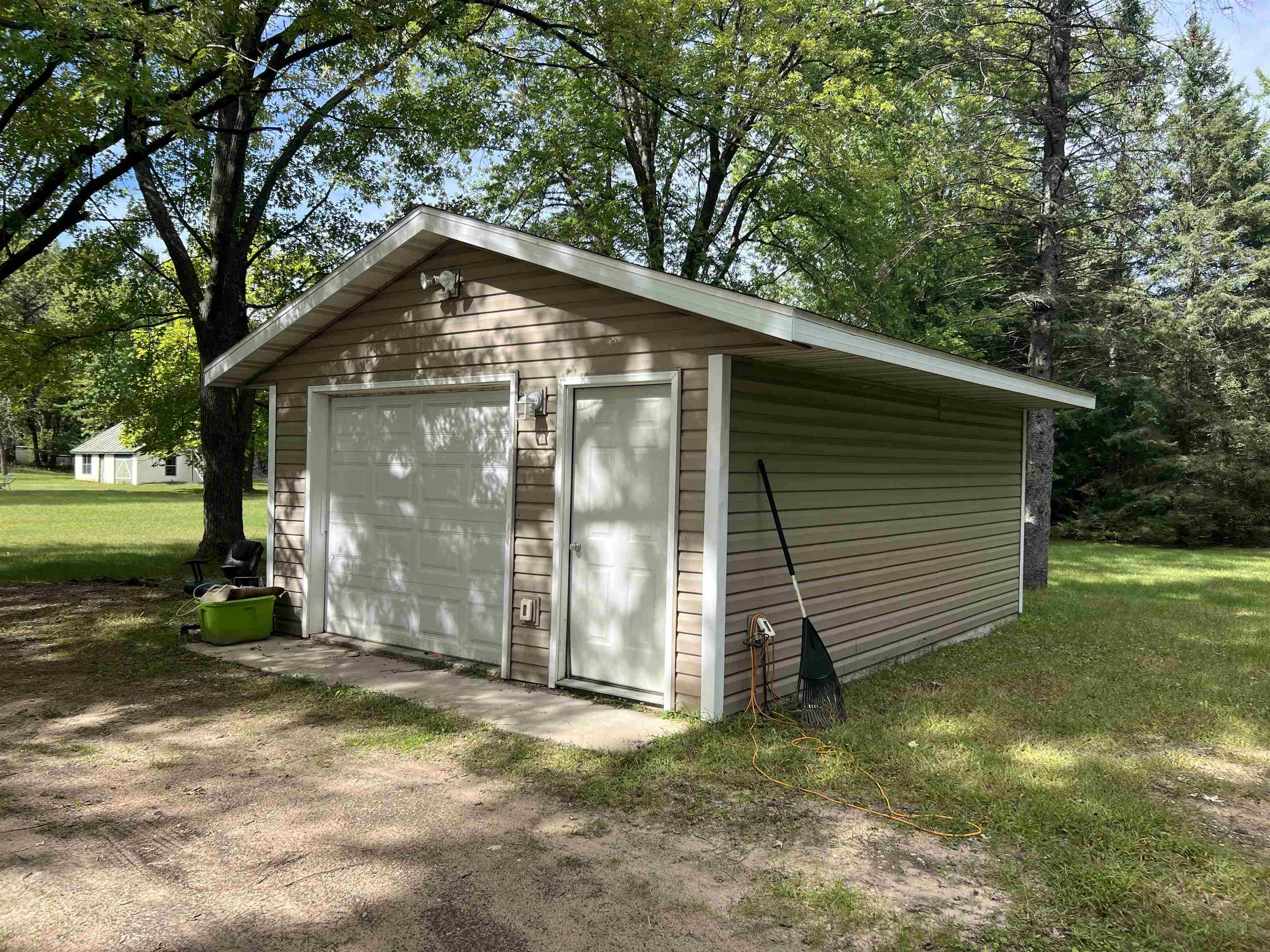 E2026 King Road Waupaca, WI 54981 - Photo 4 of 17 Gallery Image 4