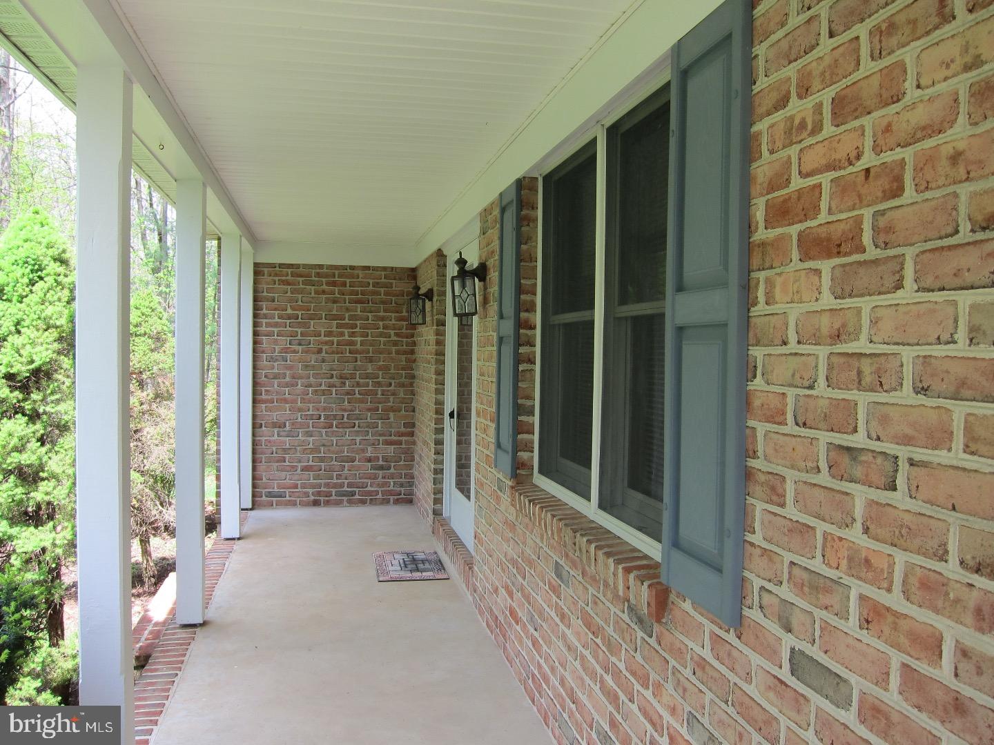 688 Rock Run Road Pottstown, PA 19465 - Photo 3 of 25 Gallery Image 3