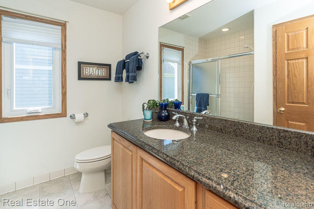 3208 Fairgrove Terrace Rochester Hills, MI 48309 - Photo 18 of 21
