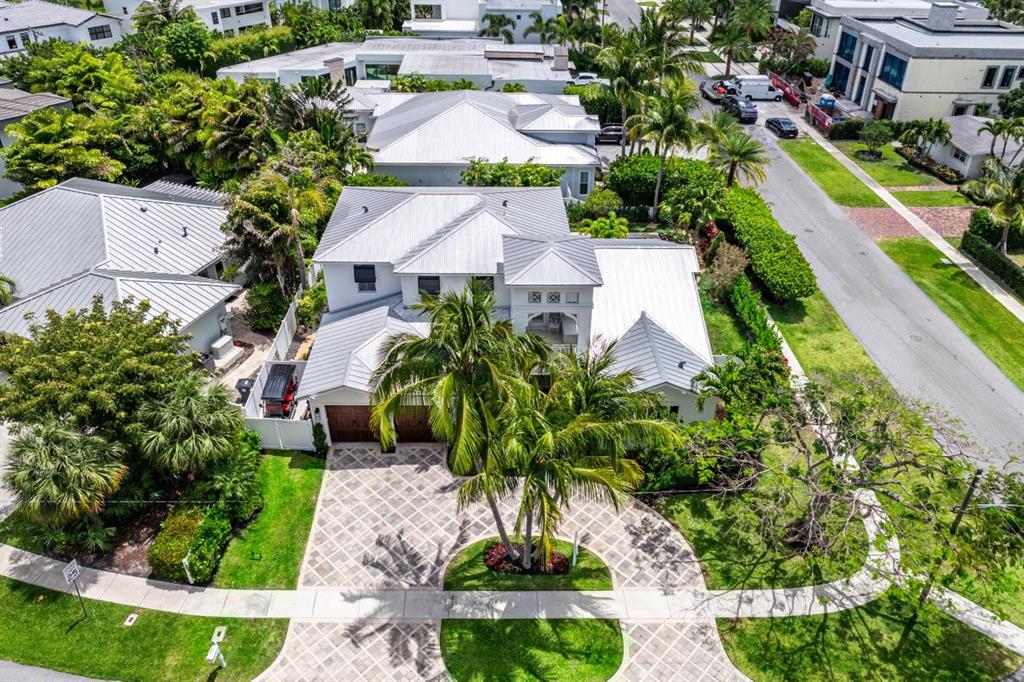 624 Northeast 3rd Avenue Boca Raton, FL 33432 - Photo 2 of 64 an aerial view of a house with a garden