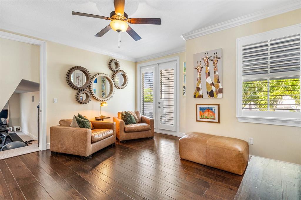 624 Northeast 3rd Avenue Boca Raton, FL 33432 - Photo 34 of 64 a living room with furniture and a window