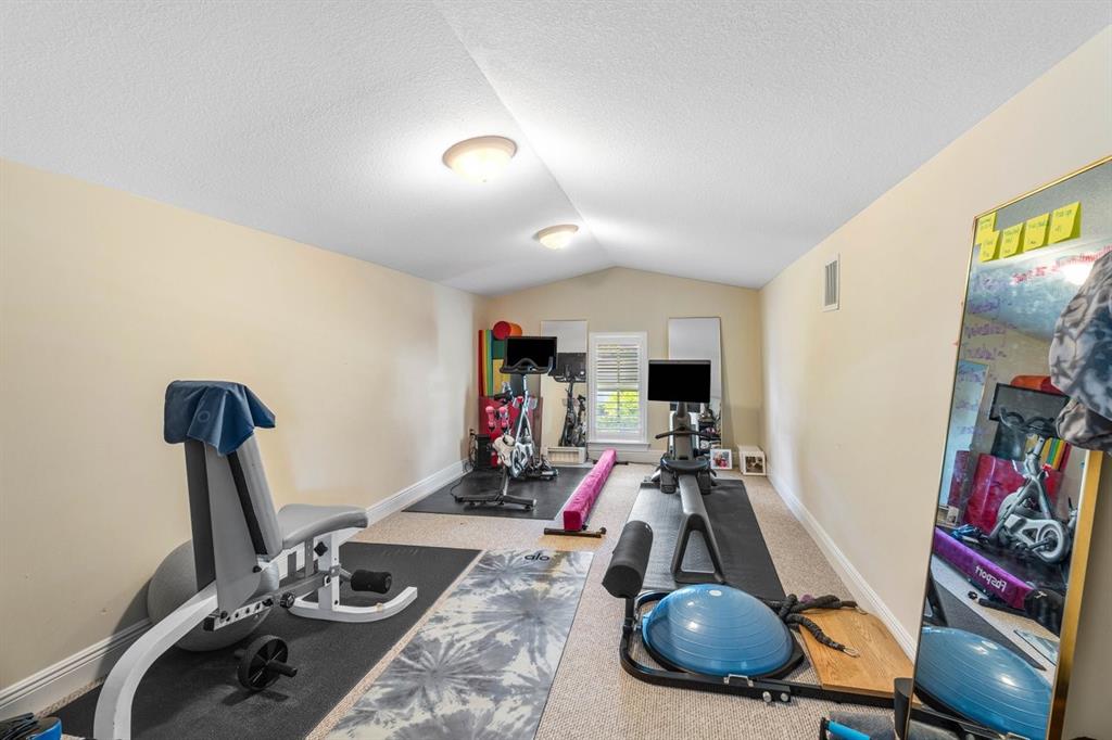 624 Northeast 3rd Avenue Boca Raton, FL 33432 - Photo 35 of 64 a room with furniture and gym equipment