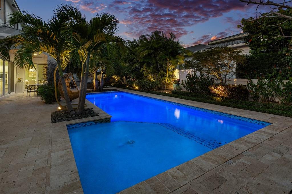 624 Northeast 3rd Avenue Boca Raton, FL 33432 - Photo 41 of 64 a view of outdoor space with swimming pool