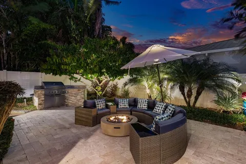 $3,100,000 | 624 Northeast 3rd Avenue, Boca Raton, FL 33432