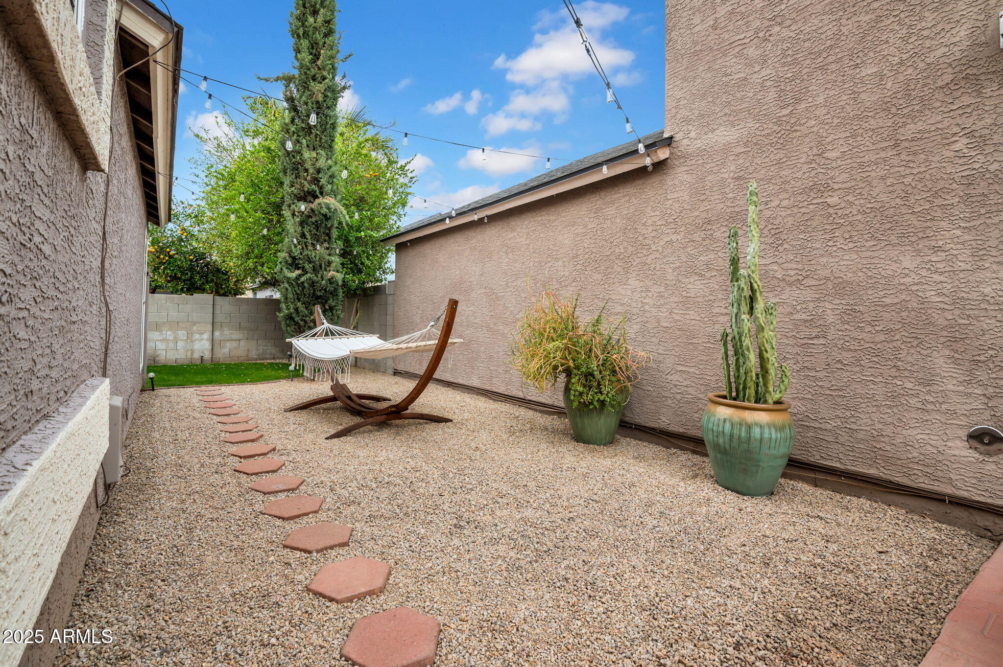 430 East Utopia Road Phoenix, AZ 85024 - Photo 11 of 38 Hammock Time!