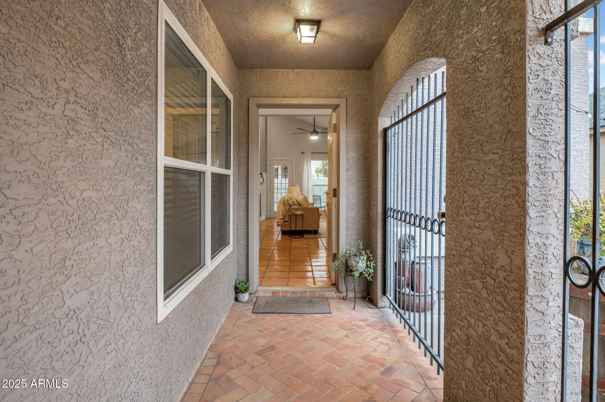 430 East Utopia Road Phoenix, AZ 85024 - Photo 31 of 38 Front Entry