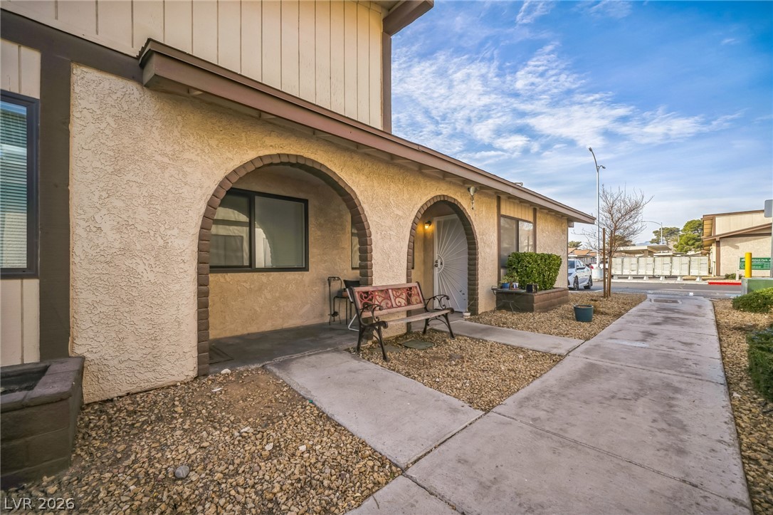 5733 Smoke Ranch Road, Unit D Las Vegas, NV 89108 - Photo 2 of 14