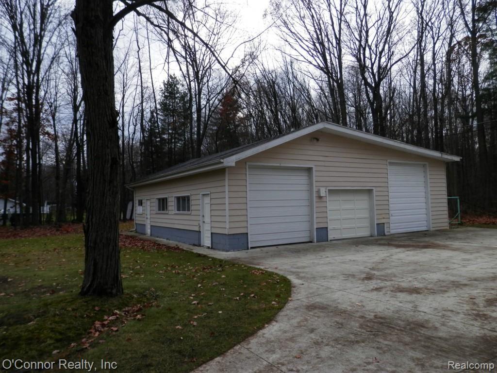 3605 Campbell Road North Street, MI 48049 - Photo 4 of 11 PB130020.jpg