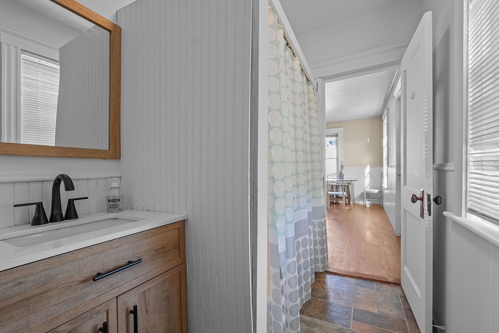 218 Joffre Avenue Woonsocket, RI 02895 - Photo 17 of 38