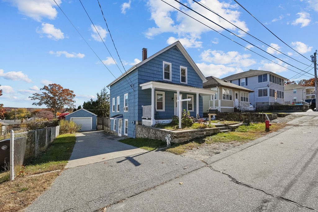 218 Joffre Avenue Woonsocket, RI 02895 - Photo 3 of 38