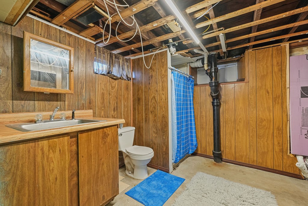 218 Joffre Avenue Woonsocket, RI 02895 - Photo 33 of 38