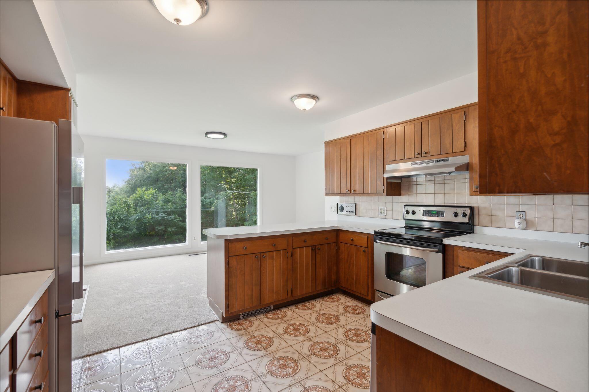 50 Maple Hill Road Auburn, ME 04210 - Photo 12 of 49 Towards dining