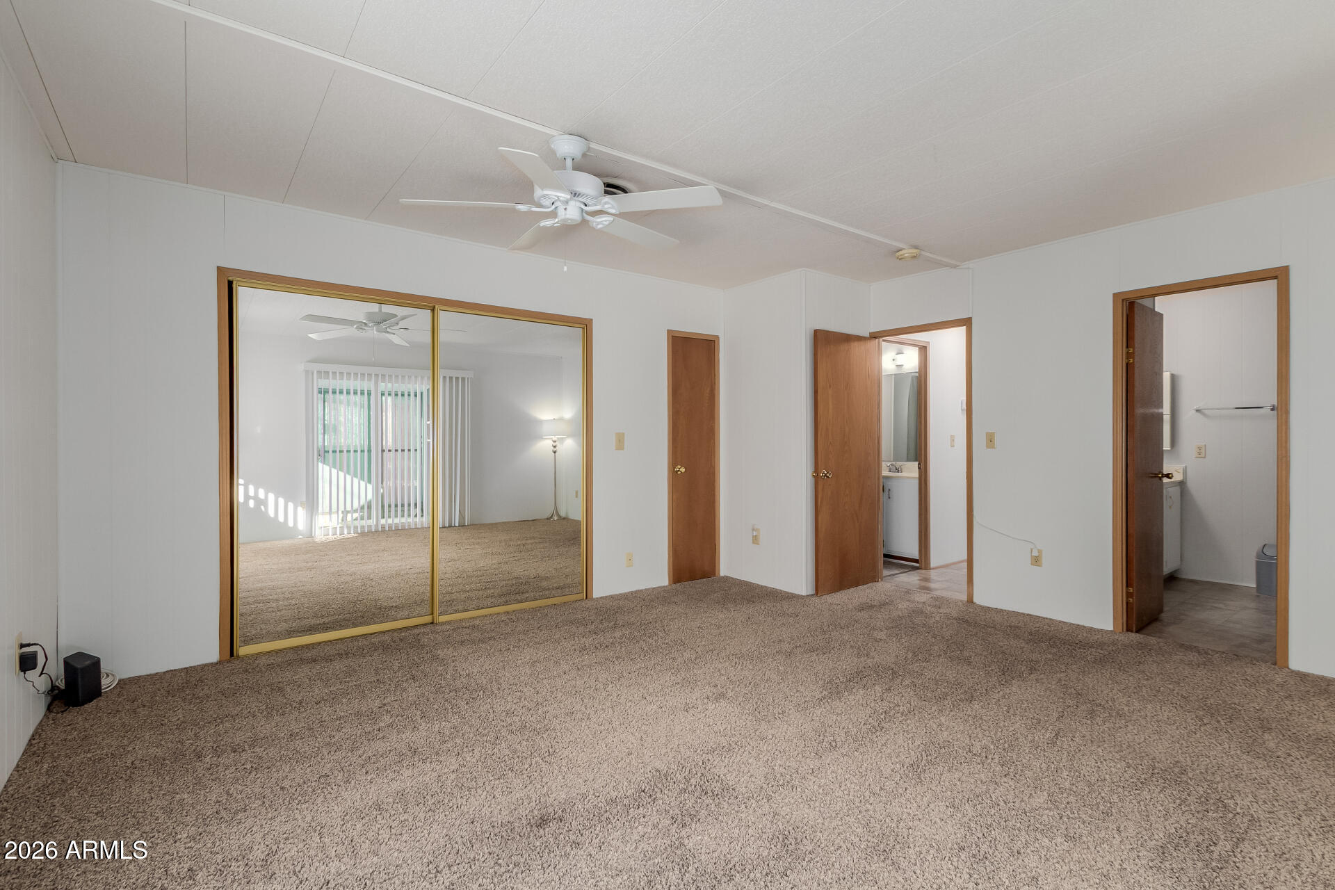 10401 North Cave Creek Road, Unit 50 Phoenix, AZ 85020 - Photo 12 of 31 16 Cave Creek