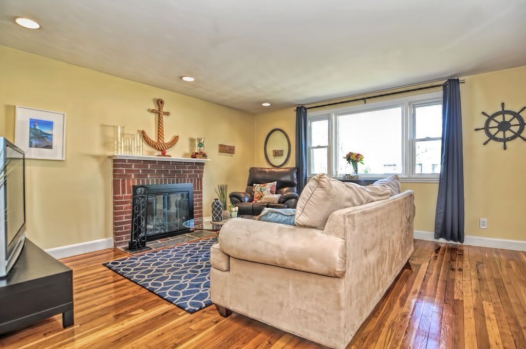 4 Webb Road Sharon, MA 02067 - Photo 10 of 22 Gallery Image 10